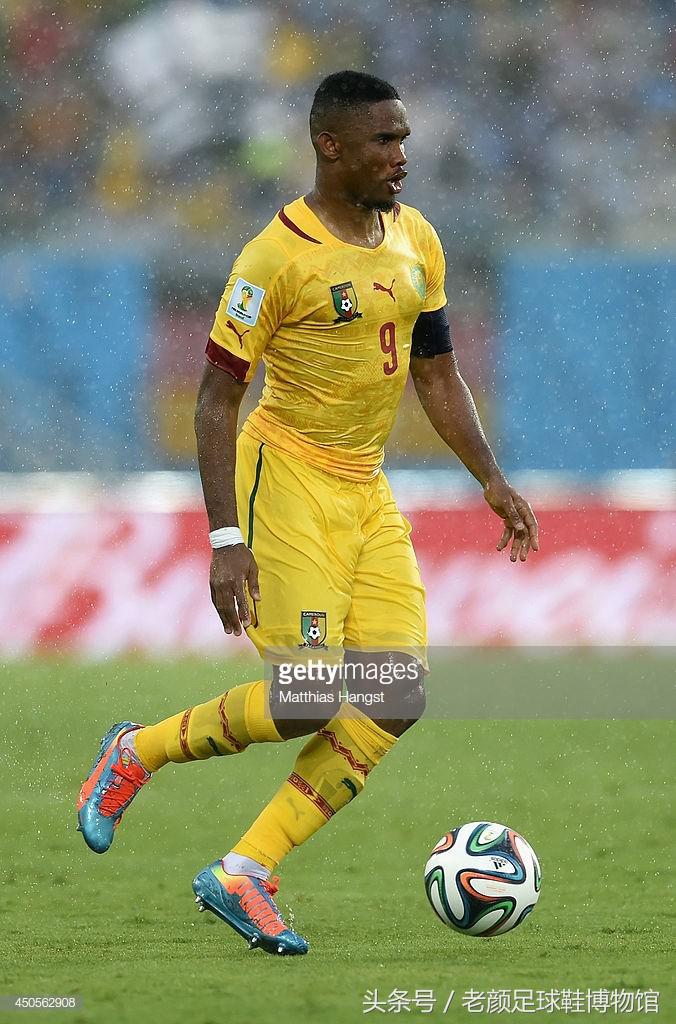 世界杯鸳鸯足球鞋,世界杯彪马鸳鸯足球鞋绿橙