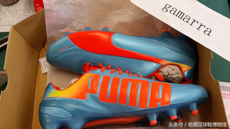 世界杯鸳鸯足球鞋,世界杯彪马鸳鸯足球鞋绿橙