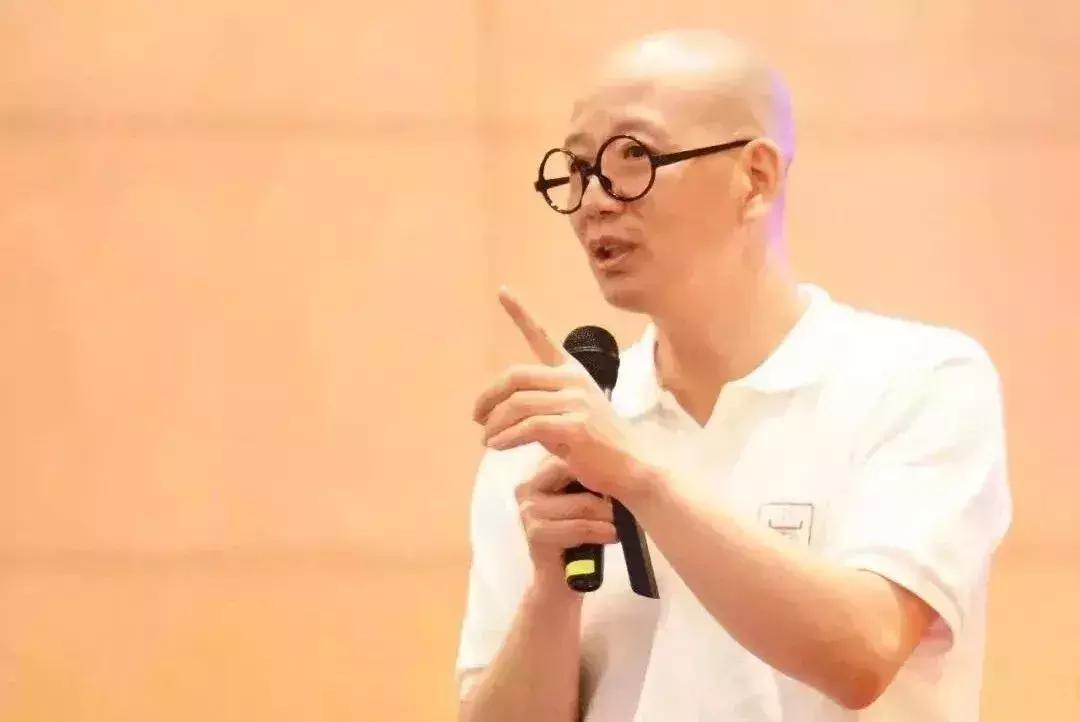 唤醒你心中的巨人的书,读《唤醒心中的巨人》