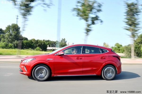 长安逸动xt两厢车口碑,新款长安逸动xt两厢小钢炮