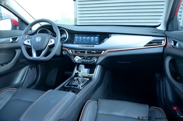 长安逸动xt两厢车口碑,新款长安逸动xt两厢小钢炮