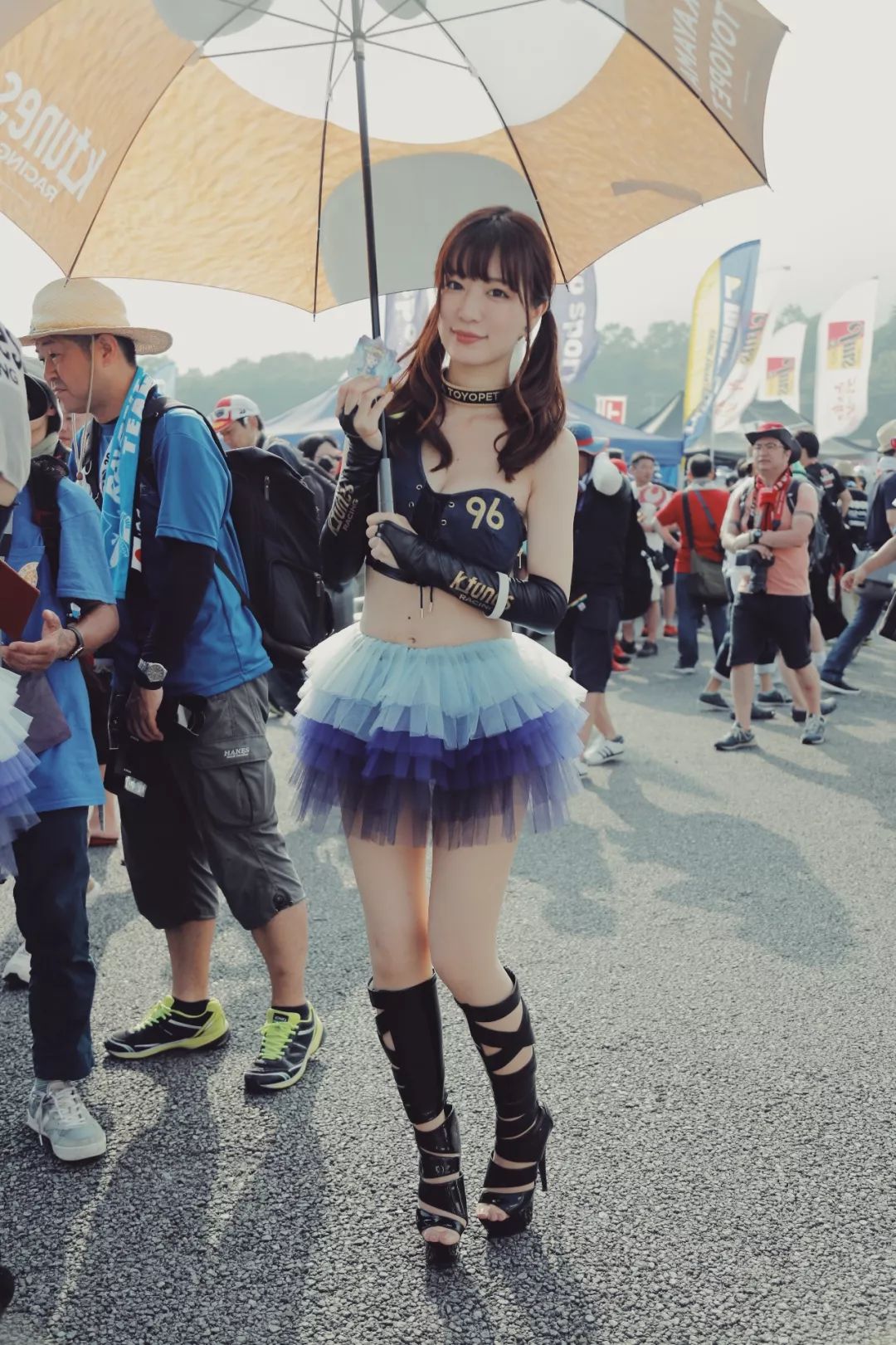 东京车展惊现最美车模,赛车比赛高燃场面车模