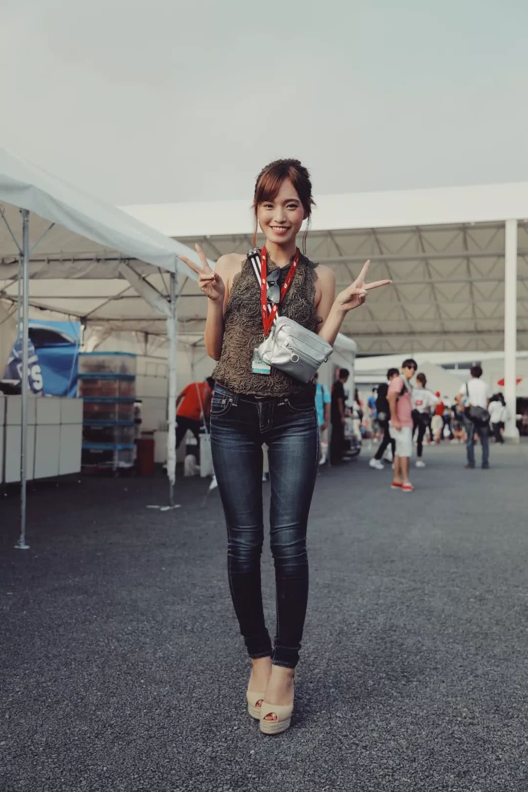 东京车展惊现最美车模,赛车比赛高燃场面车模