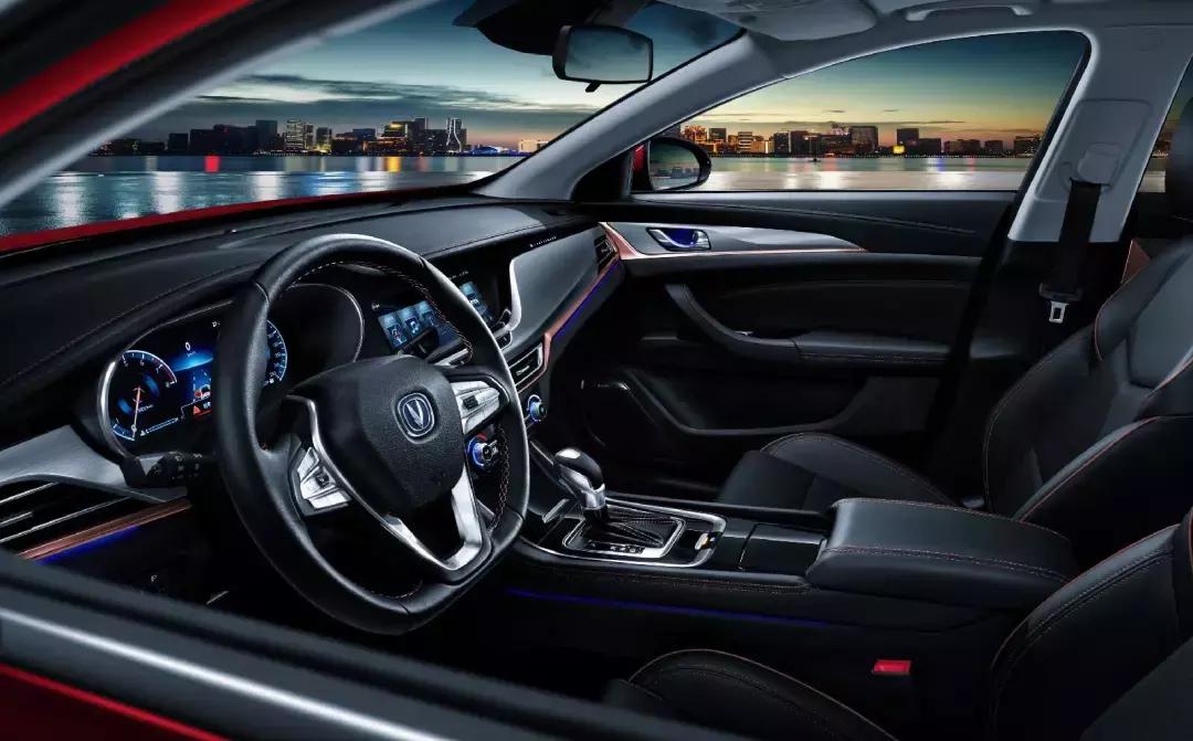 长安逸动xt两厢款19年6月份销量,长安逸动XT评测