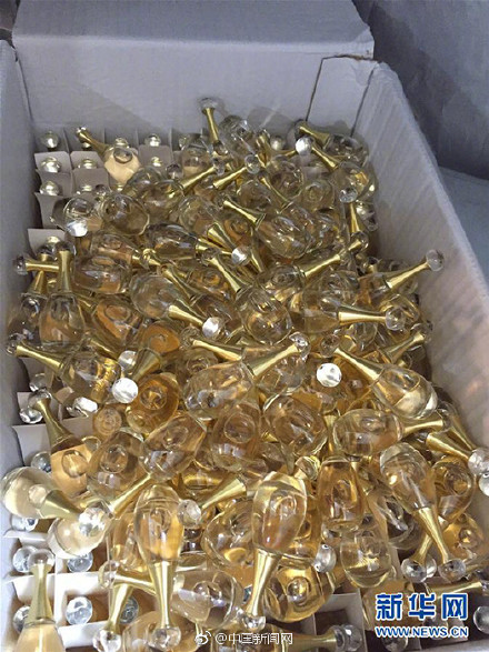 揭秘微商化妆品黑色代购产业链,微商假货黄金曝光