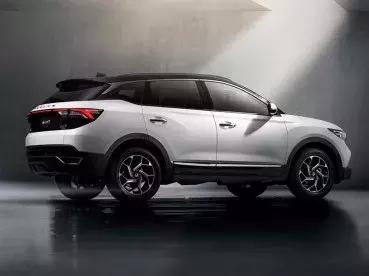 快讯东风风神ax7新增车型上市,东风风神ax7plus2021款1.6t自动荣耀