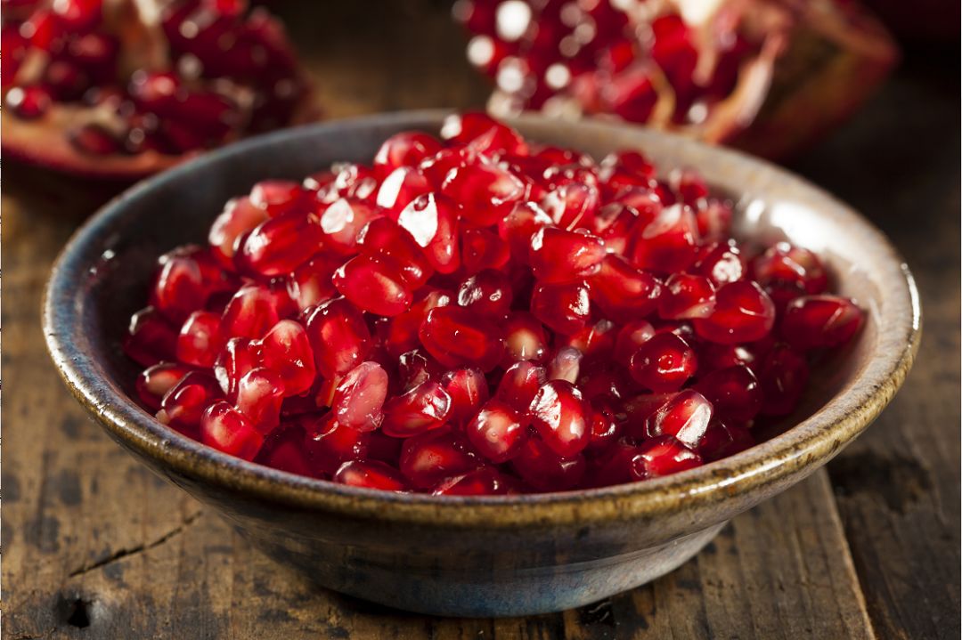 突尼斯软籽石榴被称之为雅诗兰黛,被誉为可以吃的雅诗兰黛软籽石榴