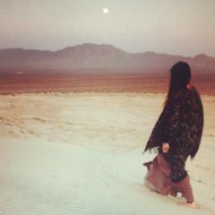 才女三毛异于常人的一生,三毛张爱玲散文