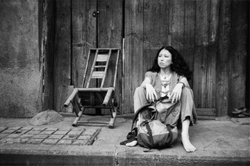 才女三毛异于常人的一生,三毛张爱玲散文