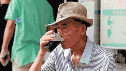 王老吉凉茶小瓶,正宗红罐凉茶王老吉