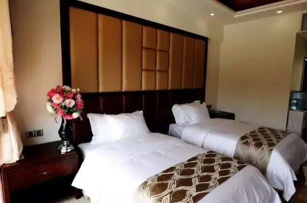 那琴半岛海滨栈道多长,那琴半岛离狮子湾有多少公里