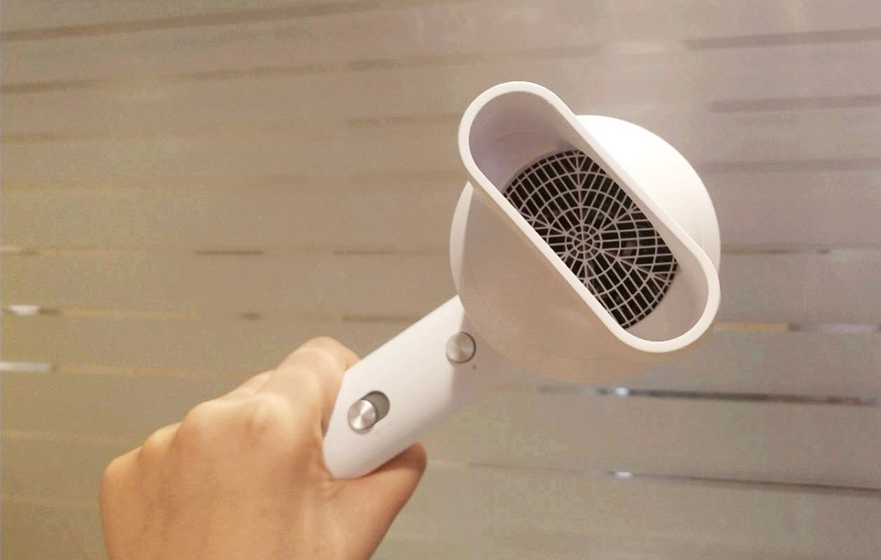 直白负离子吹风机hl360多钱,艾优负离子吹风机和直白哪个好