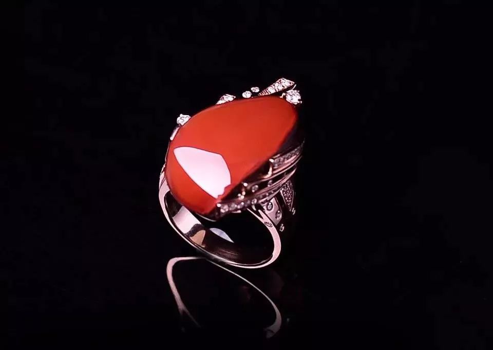 南红戒面一般多少钱,南红顶级戒面