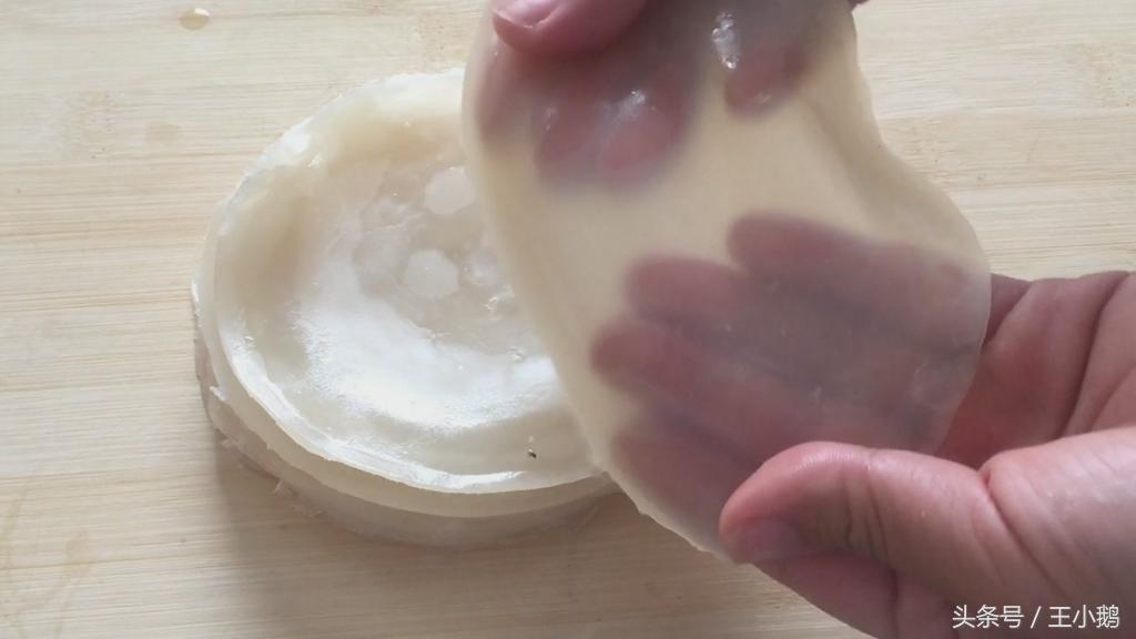 家里做凉皮蒸的都是开裂的啥原因,做凉皮的时候凉皮开裂因为什么