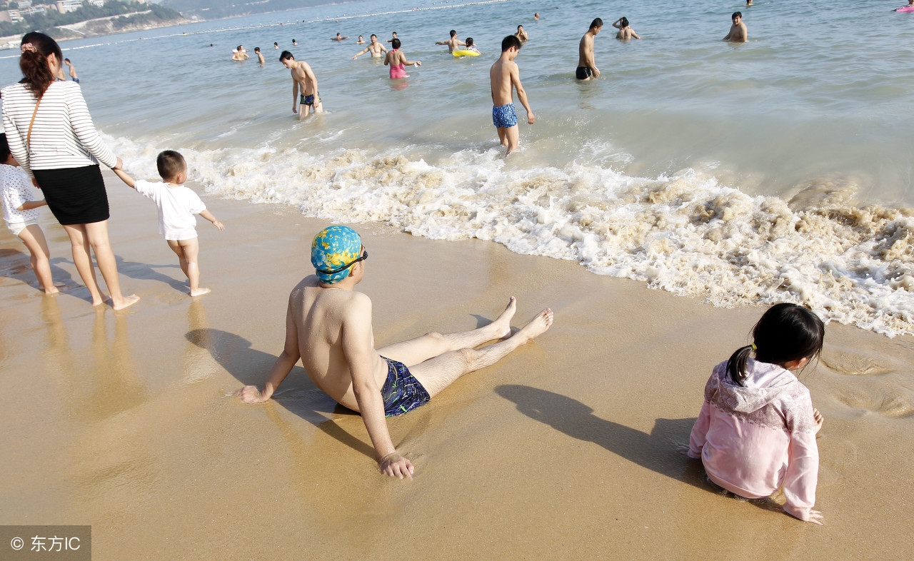 去深圳大梅沙玩得先预约，预约方式是这样的