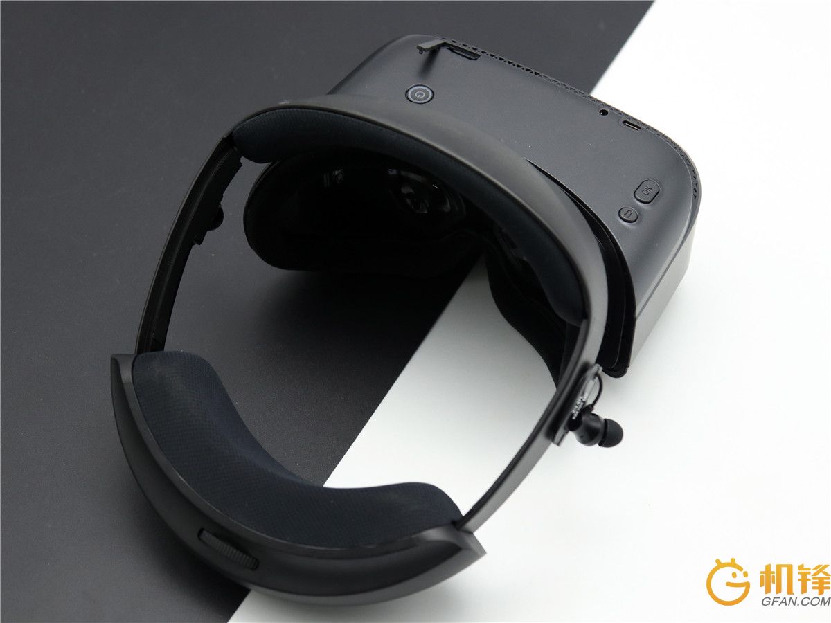 爱奇艺奇遇vr新款,爱奇艺奇遇二代vr清晰度