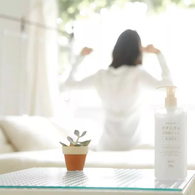 好物｜喷一喷，不粘腻，皮肤那叫一个水嫩！