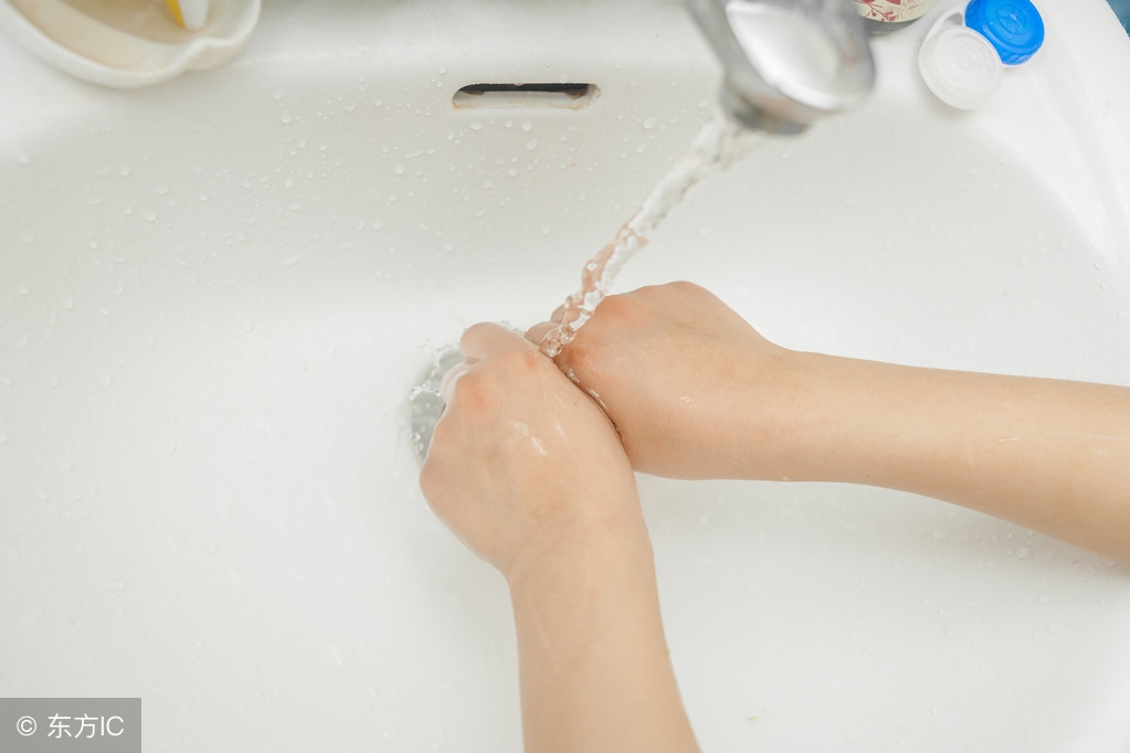 什么症状的阴道炎会传染别人,阴道炎会传染给男性的症状