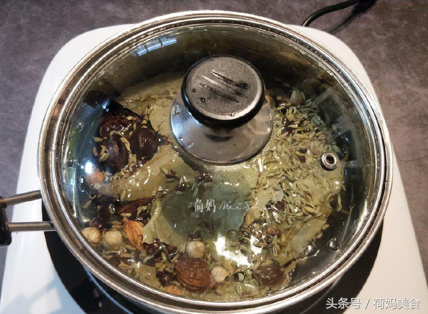 正宗四川郫县红油豆瓣酱二十斤,一斤鲜辣椒能做几斤豆瓣酱