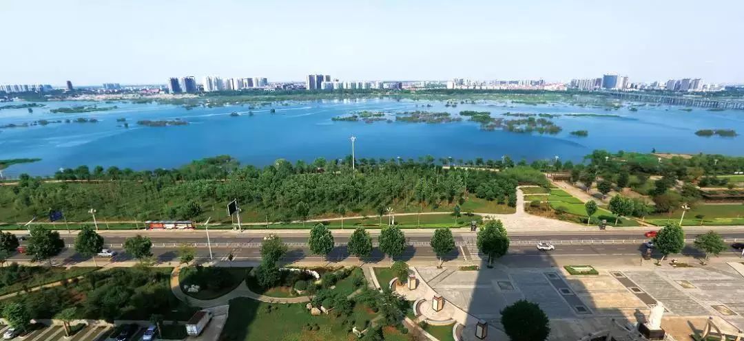 所见为止，率无可及！临沂绿化景观高达64%的滨河楼盘！