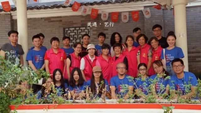 中国美院师生眼中的「文化下城」是怎样的？他们用画笔绘出了改革开放40周年的成果