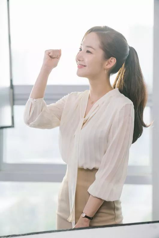 金秘书的穿搭讲解,金秘书穿搭剪辑