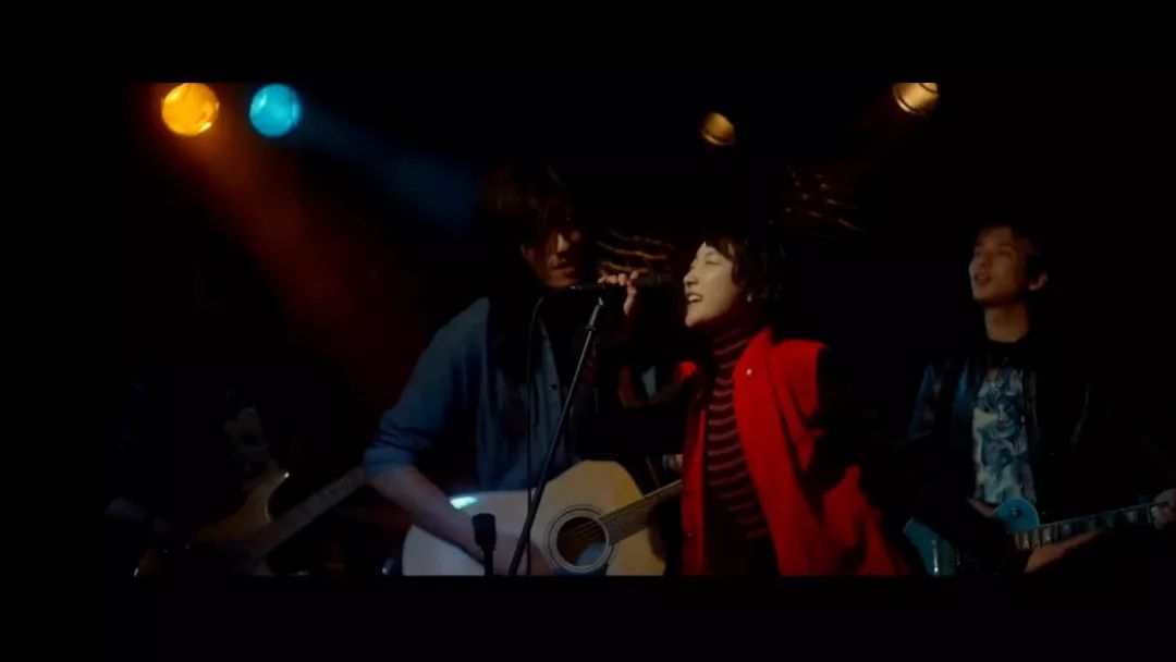 大学同学开始做微商,在大学里做微商