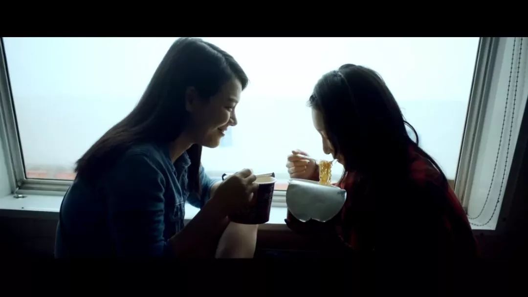 大学同学开始做微商,在大学里做微商