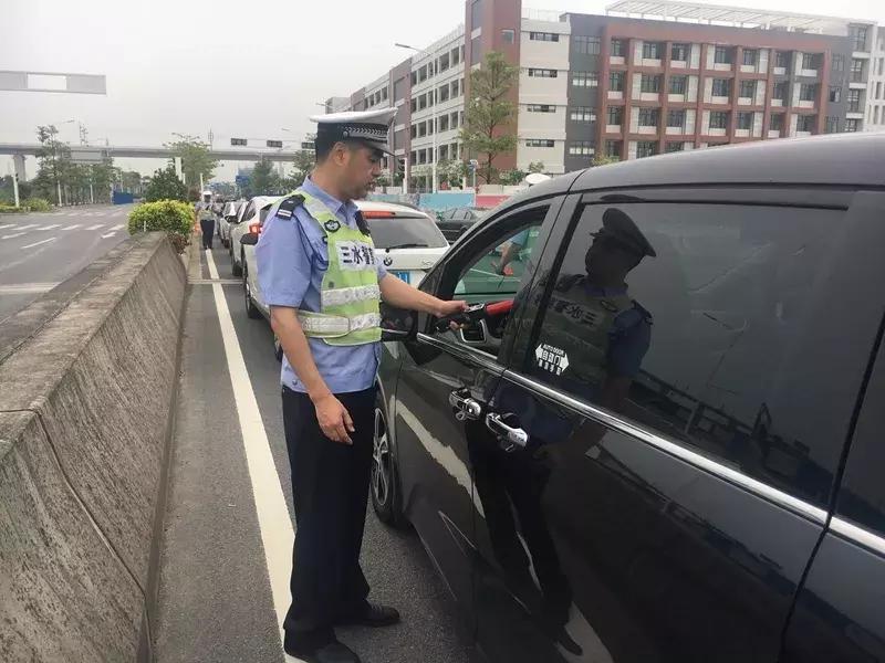 白天被查出酒驾!司机委屈巴巴:我没喝酒啊……