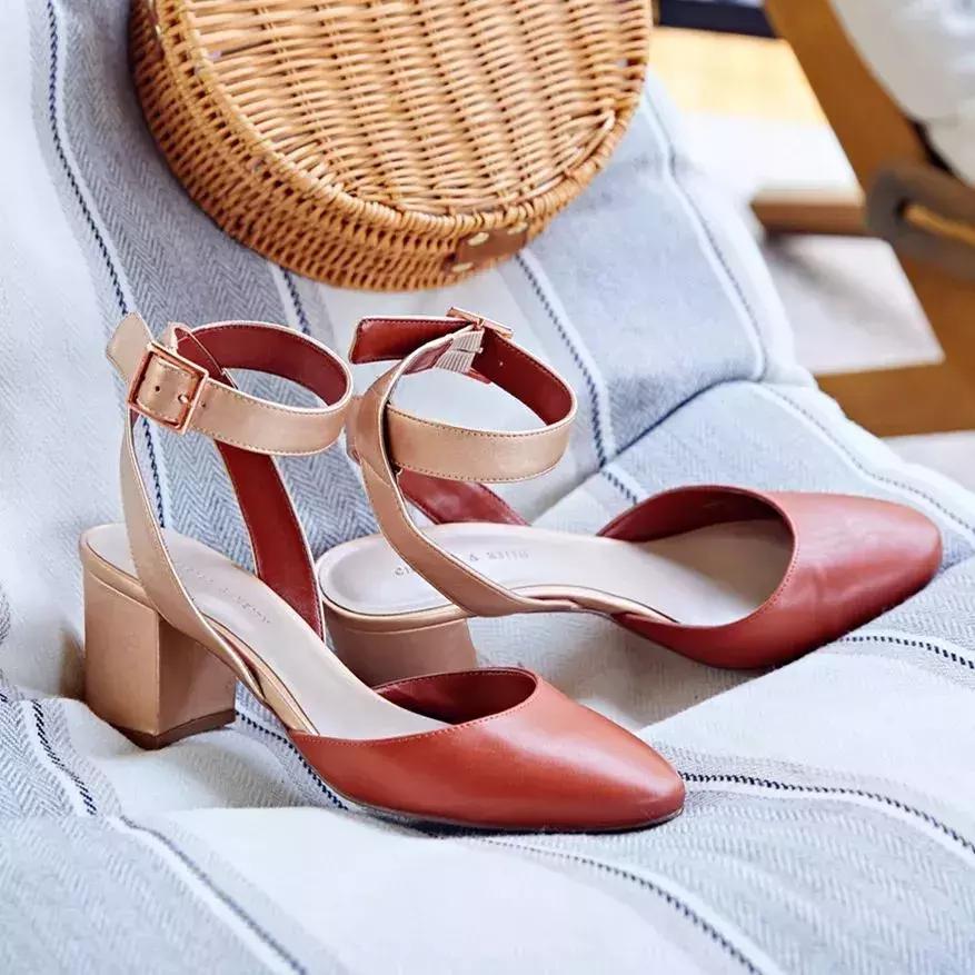 时尚百搭柔软舒适这款鞋超级推荐,目前穿得最舒服的几款鞋