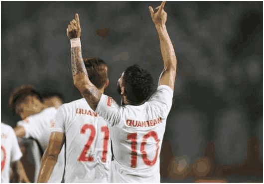 一时冲动！前国脚亲手毁掉一场胜利，这一动作难逃足协重罚