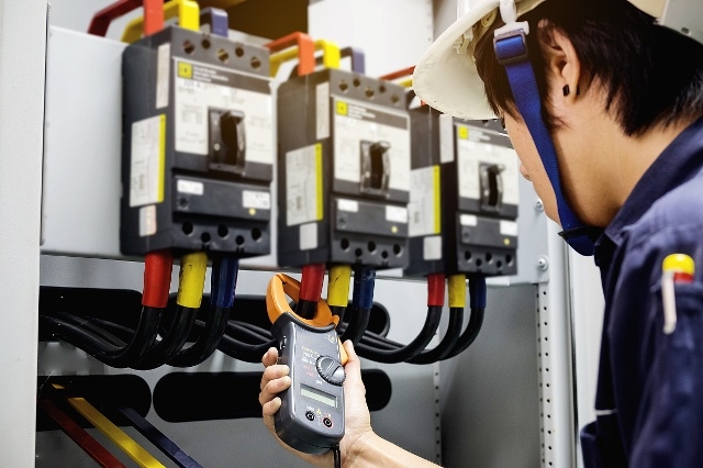 学电工很难入行教你9个电工口诀,电工如何初级到高级的学习