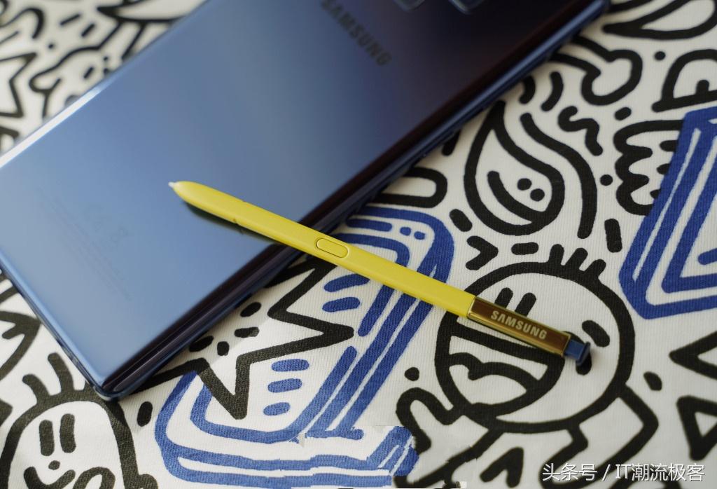 三星Note9售价7500元，它凭啥卖这么贵？