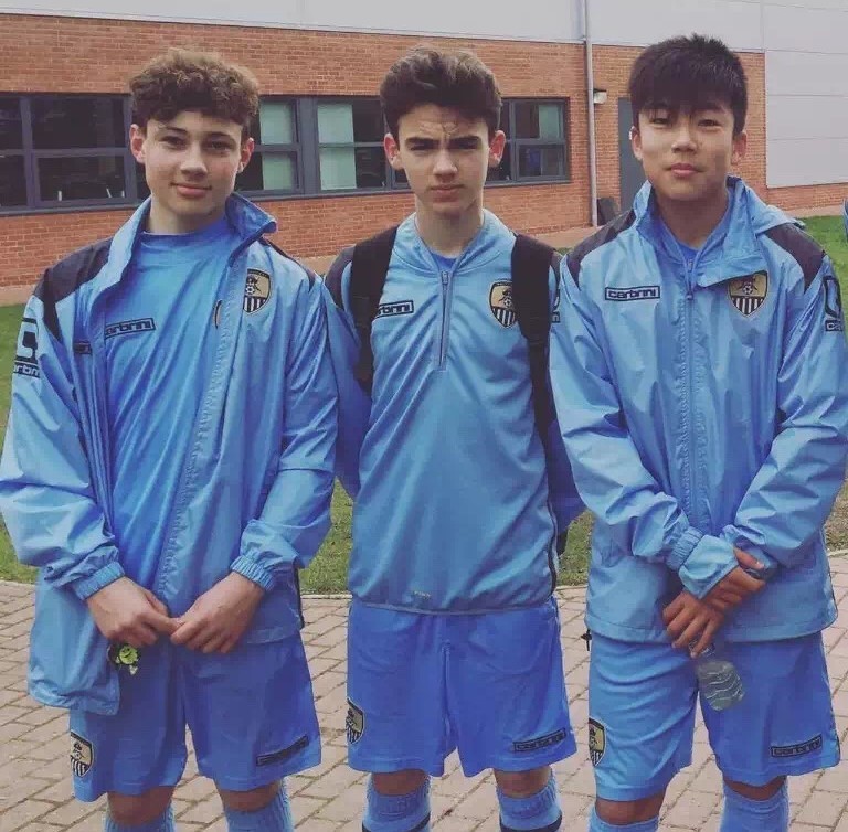 何朕宇狼队首球,英超狼队何朕宇