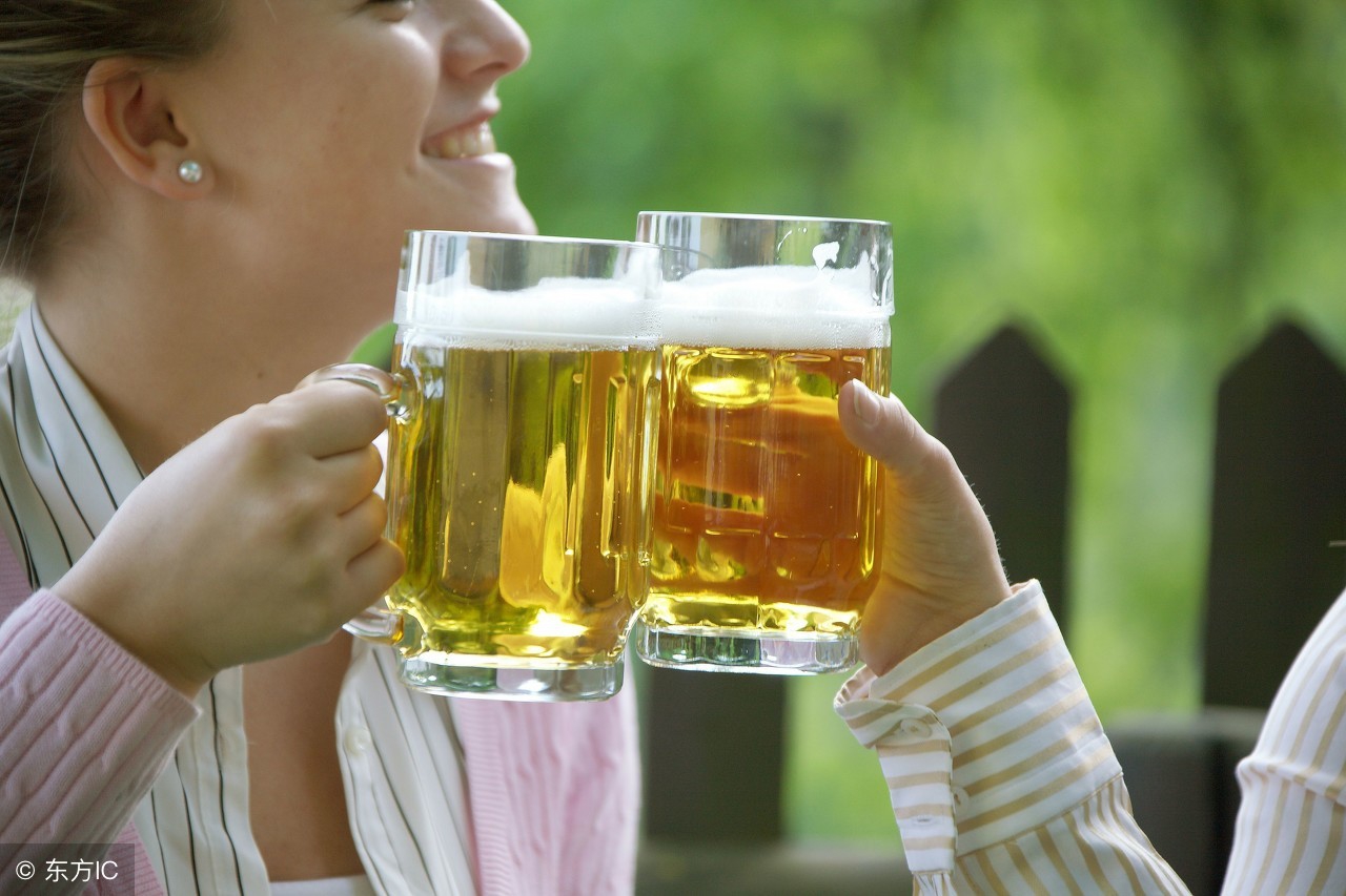 龚坤良：一喝就醉的父子｜散文