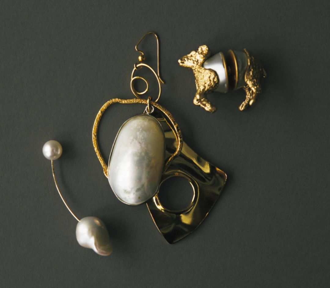 老穿黑色太沉闷怎么搭配,黑色单品怎样穿才能气场全开