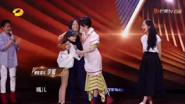 敷脸清洁脸部,用水敷脸可以去角质吗