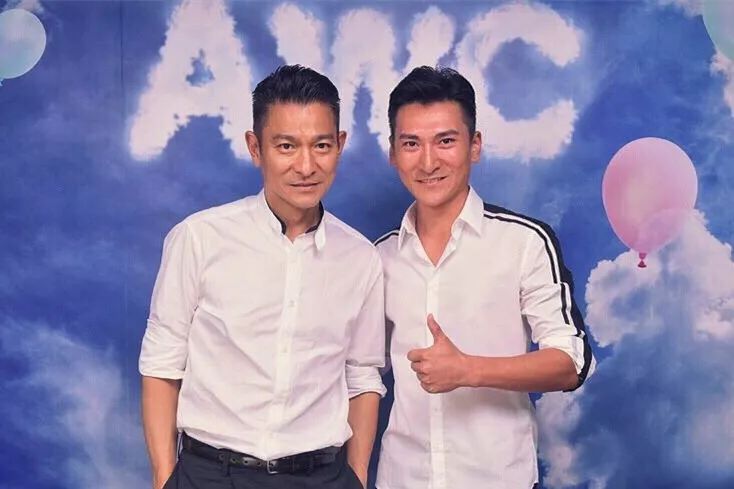 刘德华当年被雪藏多久,刘德华曾差点因唱功被劝退