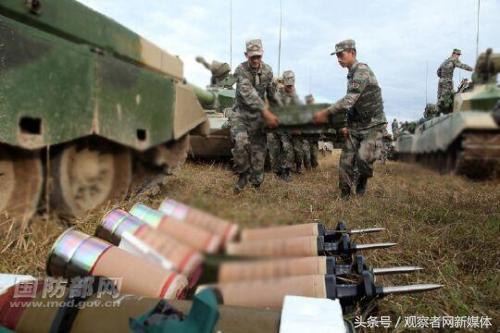 尾翼稳定脱壳穿甲弹不会跳弹？CCTV居然来打脸了