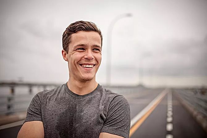 动不动就大汗淋漓是什么意思,什么原因引起一动就大汗淋漓