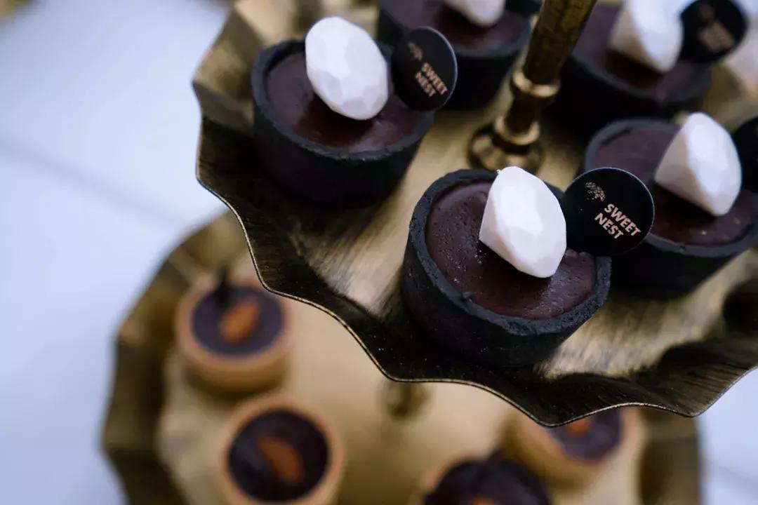 比魏璎珞更任性，成都妹子开离婚派对，还做了一款离婚蛋糕