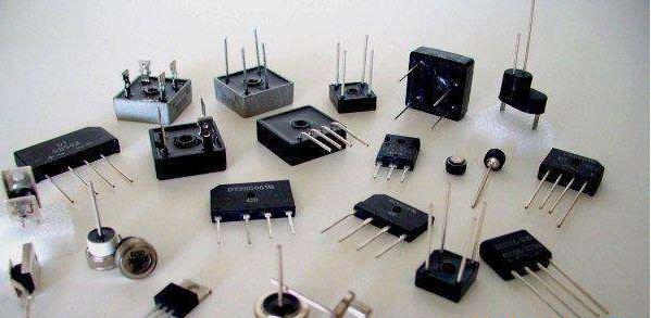 单相半控桥式整流电路实物接线图,桥式整流电路图解大全