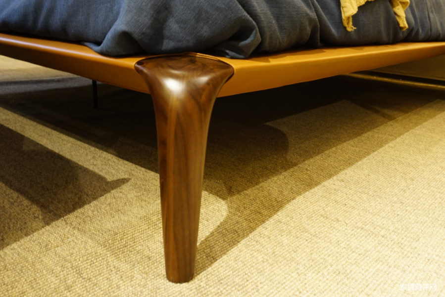 买到实木家具贴皮会赔偿吗,如何辨别实木家具和贴皮家具