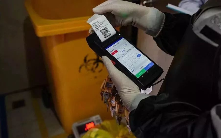 人民日报点评大数据,人民日报表扬贵州