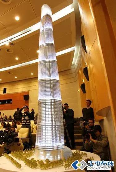 上海中心大厦127层怎么有632米,上海中心大厦632米127层内部