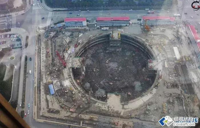 上海中心大厦127层怎么有632米,上海中心大厦632米127层内部