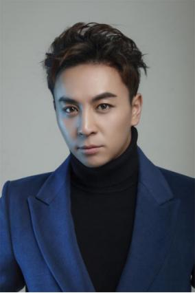 释小龙小时候的功夫,武动乾坤释小龙演的谁