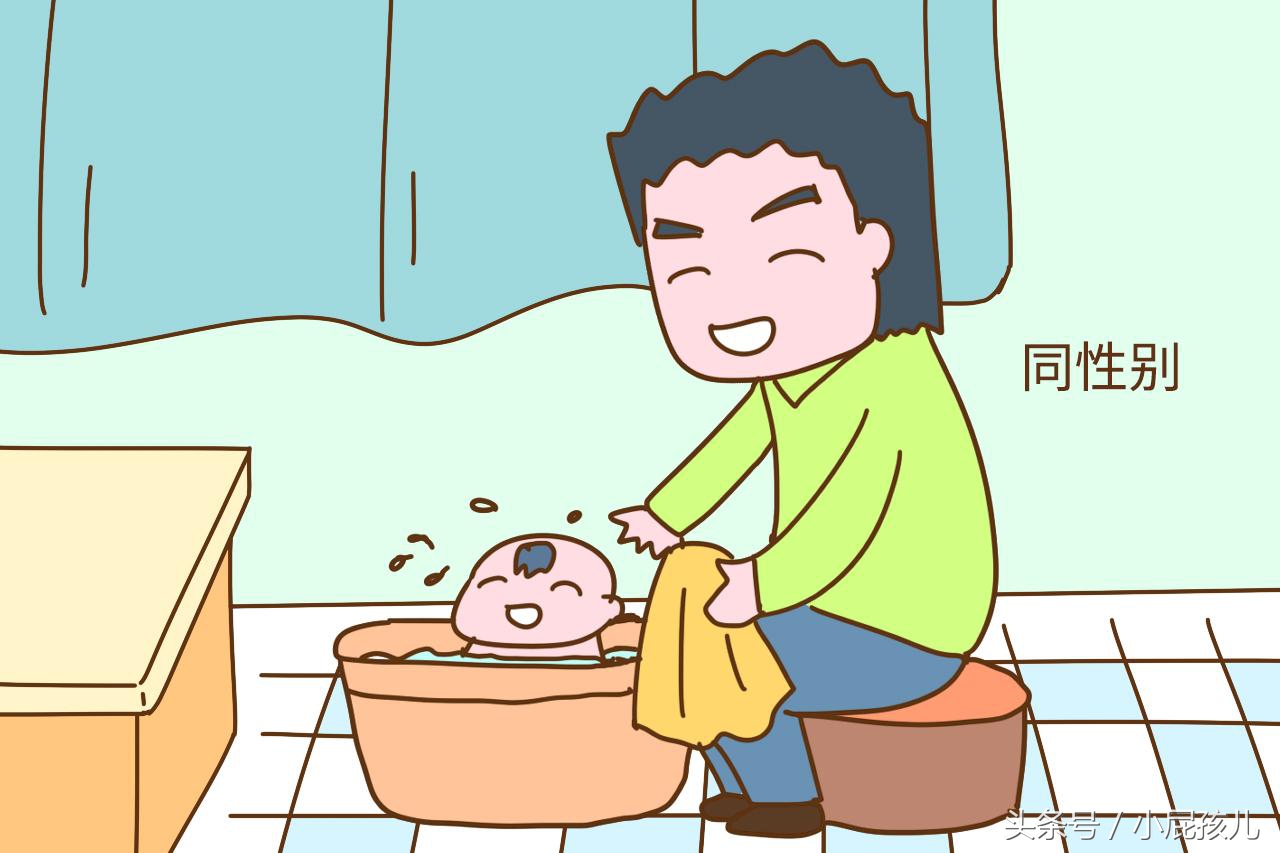 给宝宝洗澡好怕感冒,给宝宝洗澡要避开眼睛吗