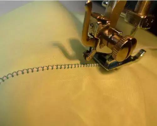 家用缝纫机的各种压脚用法,老式缝纫机各种压脚使用方法大全