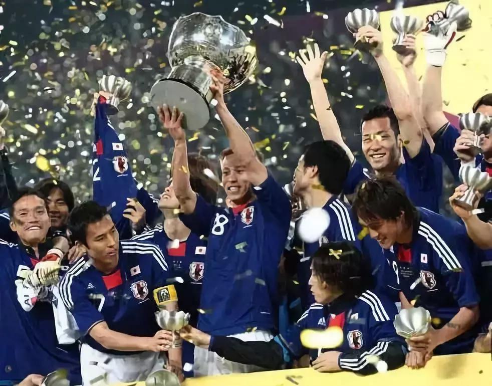 他是值得中国职业足球员学习的人